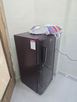 Furnished Amenities in 2 BHK Apartment at Veena Symphony, Andheri East – for Rent