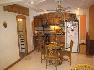 2 BHK Apartment For Rent in India House Cumbala Hill, Cumbala Hill