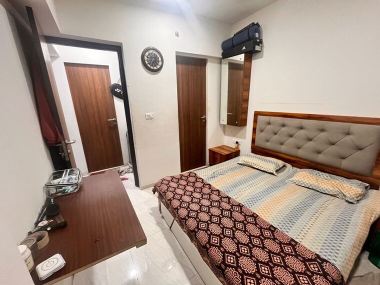 Bedroom, lodha-crown-quality-homes 1 RK 317 Sq.Ft. Apartment In Majiwada Thane 10577156