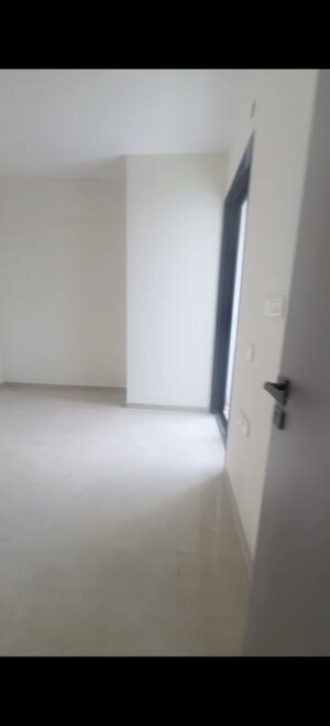 Room in 2 BHK Apartment at Damji Shamji Mahavir Spring Tulip Phase 1, Pokhran Road No Two – for Sale
