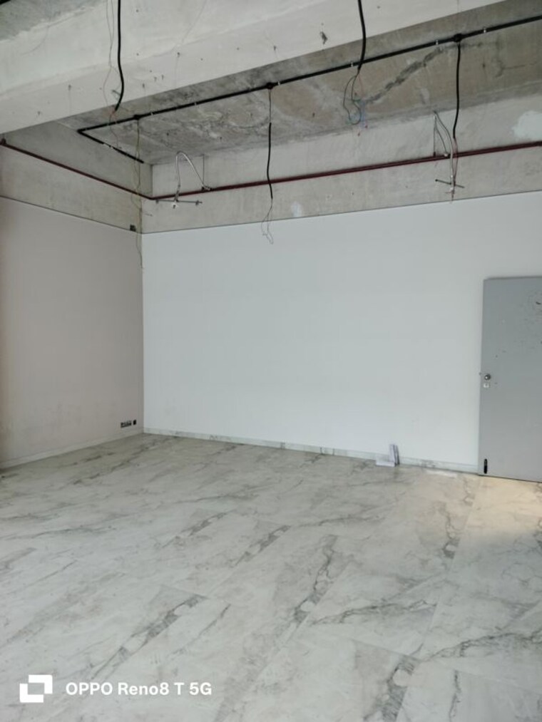 Room, the-moongipa-arcade Commercial Office Space 600 Sq.Ft. In Andheri West Mumbai 10577181