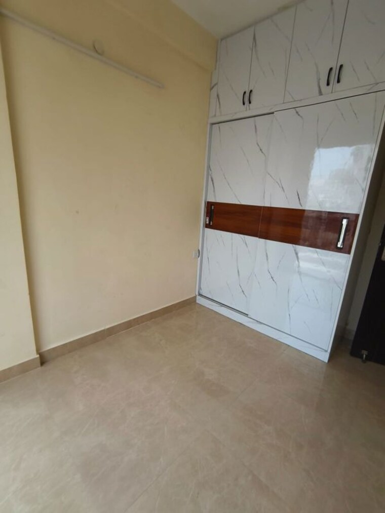 Room, signature-global-park-4-and-5 3 Bedroom 1120 Sq.Ft. Apartment In Sohna Sector 36 Gurgaon 10577187