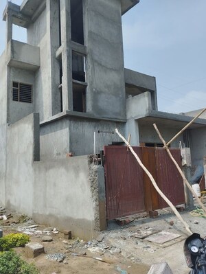 6+ BHK Independent House For Sale in BPTP Parkland, Sector 75