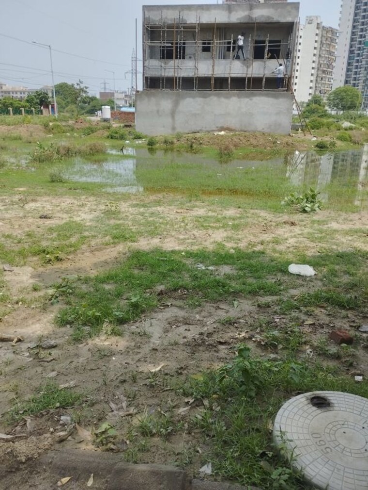 undefined, bptp-parkland 6+ Bedroom 303 Sq.Ft. Independent House In Sector 75 Faridabad 10577193