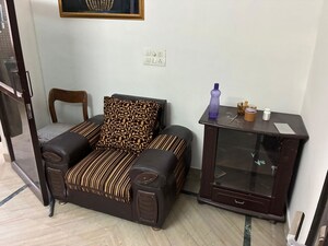 Living Room in 2 BHK Builder Floor at Sector 45 – for Rent