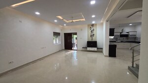 Room in 3 BHK Villa at Praneeth APR Pranav Antilia, Bachupally – for Rent