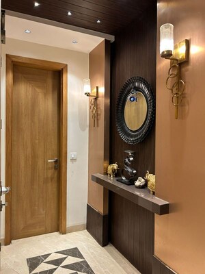 Furnished Amenities in 4 BHK Builder Floor at DLF Independent Floors, Dlf City Phase 3 – for Sale