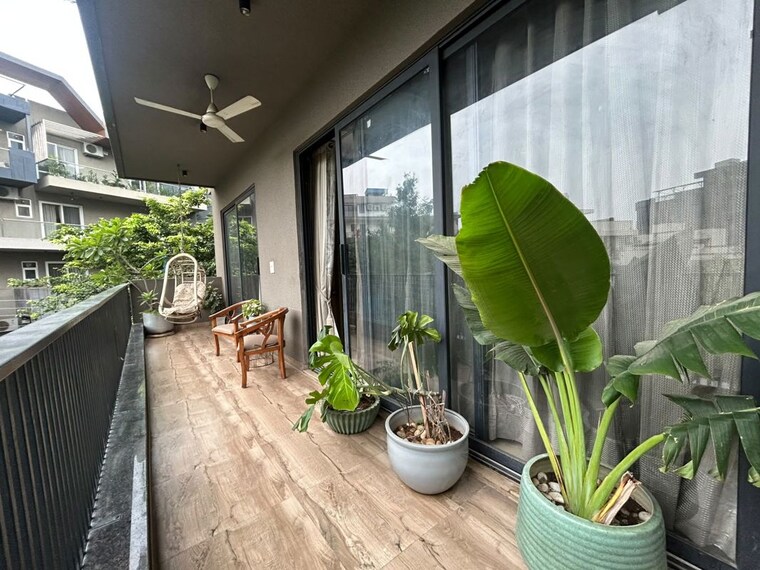  Parking, dlf-independent-floors 4 Bedroom 500 Sq.Yd. Builder Floor In Dlf City Phase 3 Gurgaon 10577215