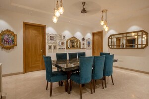 Living Room in 4 BHK Builder Floor at DLF Independent Floors, Dlf City Phase 3 – for Sale