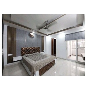 Living Room in 4 BHK Builder Floor at SS Aaron Ville, Sector 48 – for Sale