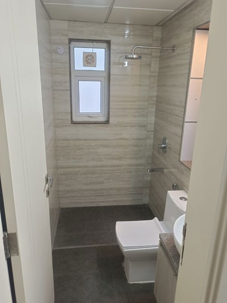 Bathroom, ss-aaron-ville 4 Bedroom 260 Sq.Yd. Builder Floor In Sector 48 Gurgaon 10577218