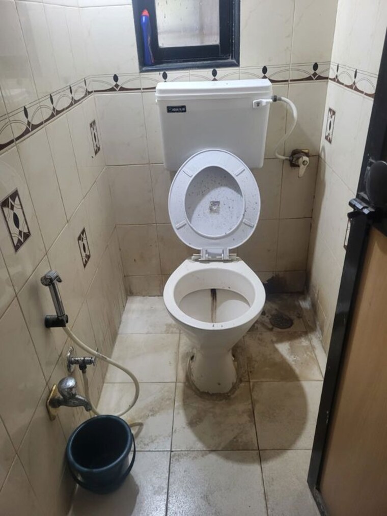 Bathroom, akshar-dham-apartment 1 Bedroom 410 Sq.Ft. Apartment In Malad West Mumbai 10577231