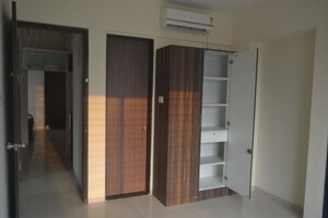 Room in 2 BHK Apartment at Costa Blanca, Baner – for Rent