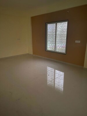 Room in 2 BHK Apartment at Raviwar Peth – for Sale