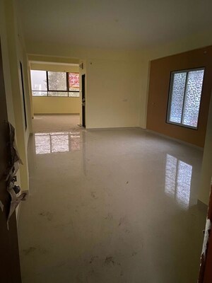 Room in 2 BHK Apartment at Raviwar Peth – for Sale