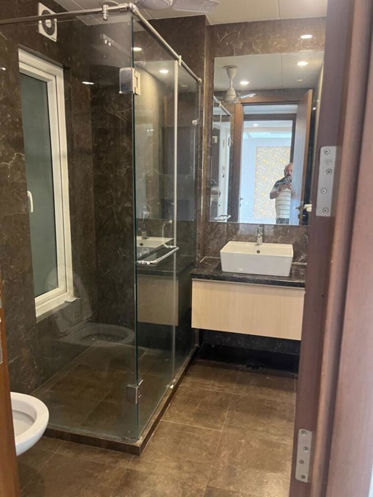 undefined, sector 43 3 Bedroom 300 Sq.Yd. Builder Floor In Sector 43 Gurgaon 10577278