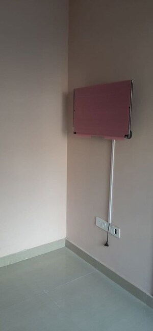 Furnished Amenities in 1 RK Independent House at Sector 14 – for Rent