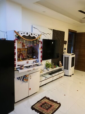 4 BHK Builder Floor – Exterior View View at Mohan Meekin Society, Vasundhara Sector 18 - for Rent