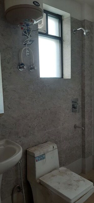 Bathroom in 1 RK Independent House at Sector 14 – for Rent