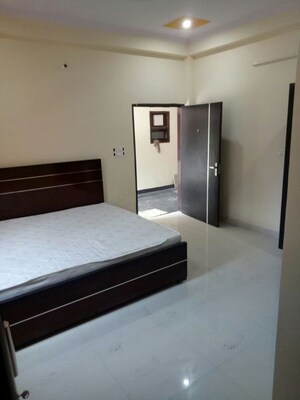 1 RK Independent House For Rent in Sector 14