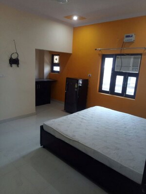 Bedroom in 1 RK Independent House at Sector 14 – for Rent