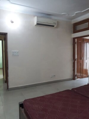 Room in 1 RK Independent House at Sector 14 – for Rent