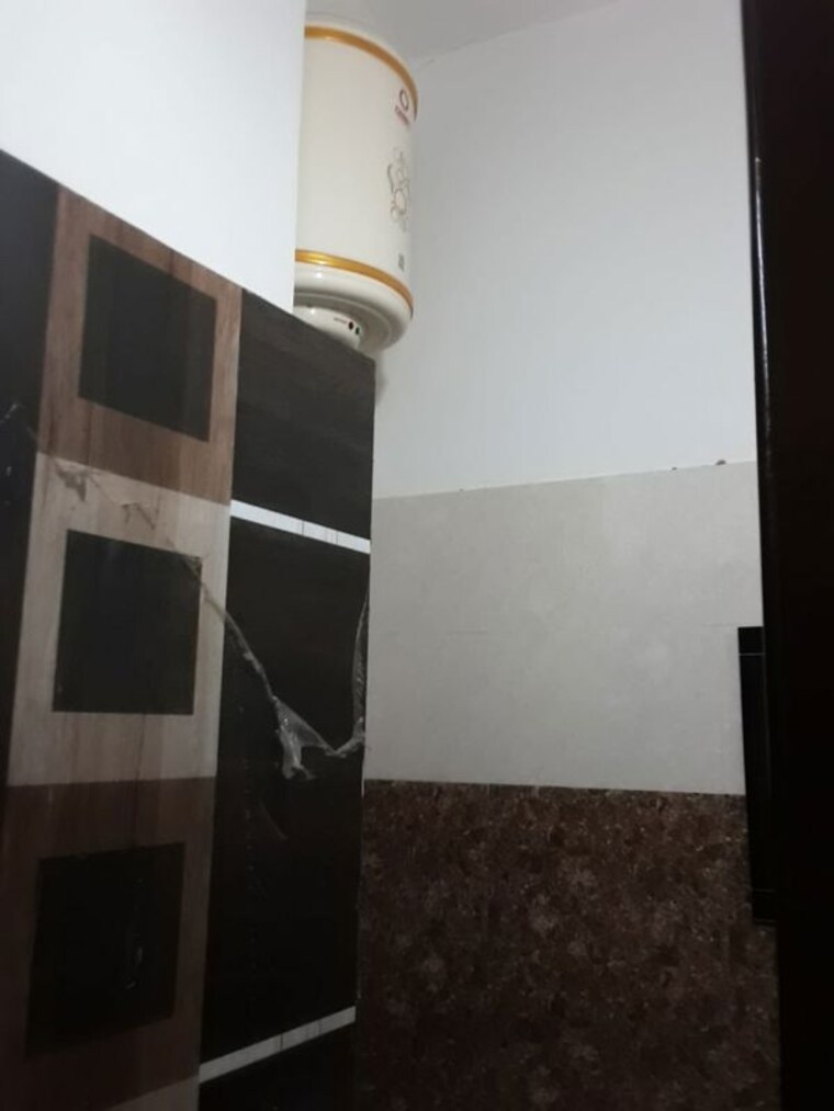 Kitchen, sector 14 1 RK 351 Sq.Ft. Independent House In Sector 14 Gurgaon 10577315