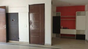 Room in 1 RK Independent House at Sector 14 – for Rent