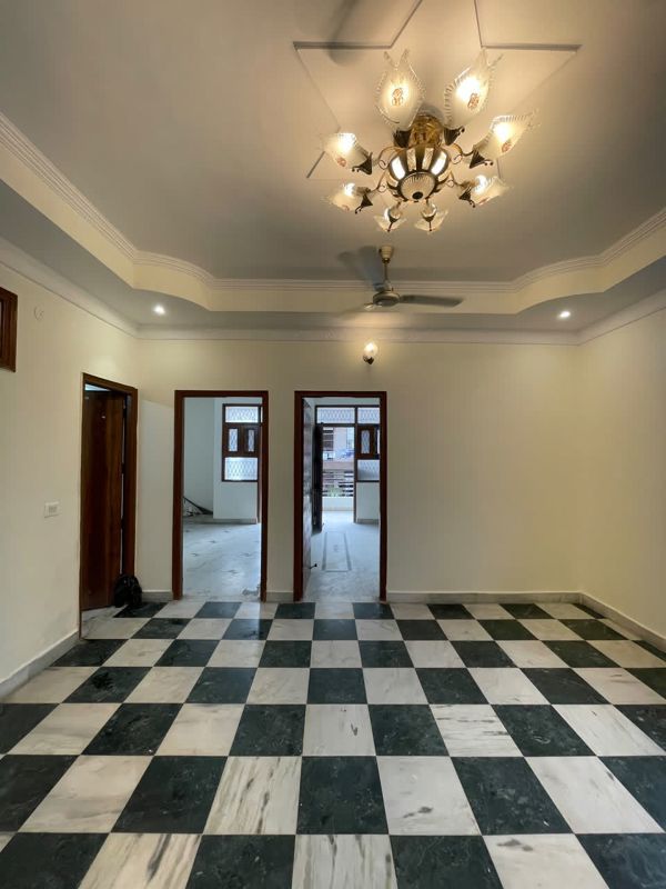 3 BHK 1375 Sq.Ft. Builder Floor in Maya Homes