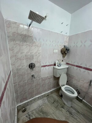 Bathroom in 3 BHK Builder Floor at Maya Homes, Indrapuram – for Rent