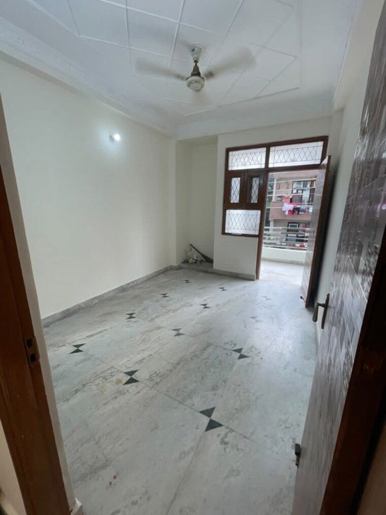 Room, maya-homes 3 Bedroom 1375 Sq.Ft. Builder Floor In Indrapuram Ghaziabad 10577332