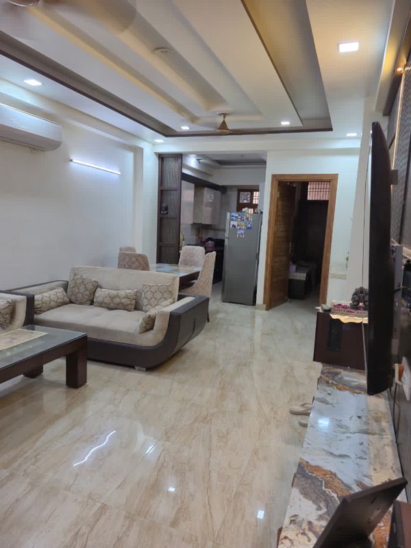 3 BHK + Store Room 1375 Sq.Ft. Builder Floor in Divya Angels