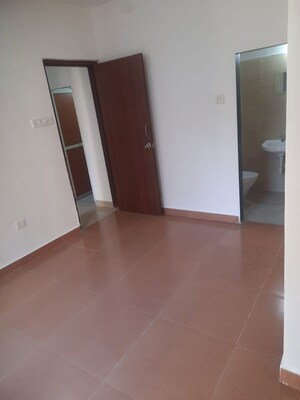 Room in 1 BHK Apartment at DB Orchid Ozone, Dahisar East – for Rent