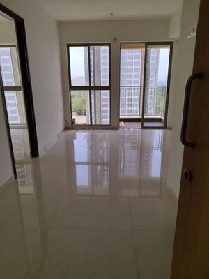Room in 2 BHK Apartment at Lodha Crown Kolshet, Kolshet Road – for Rent