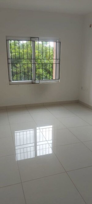 Room in 2 BHK Apartment at Brigade Northridge, Kogilu Road – for Sale