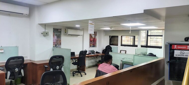 Team Area, corporate-plaza Commercial Office Space 2990 Sq.Ft. In Gokhalenagar Pune 10577396