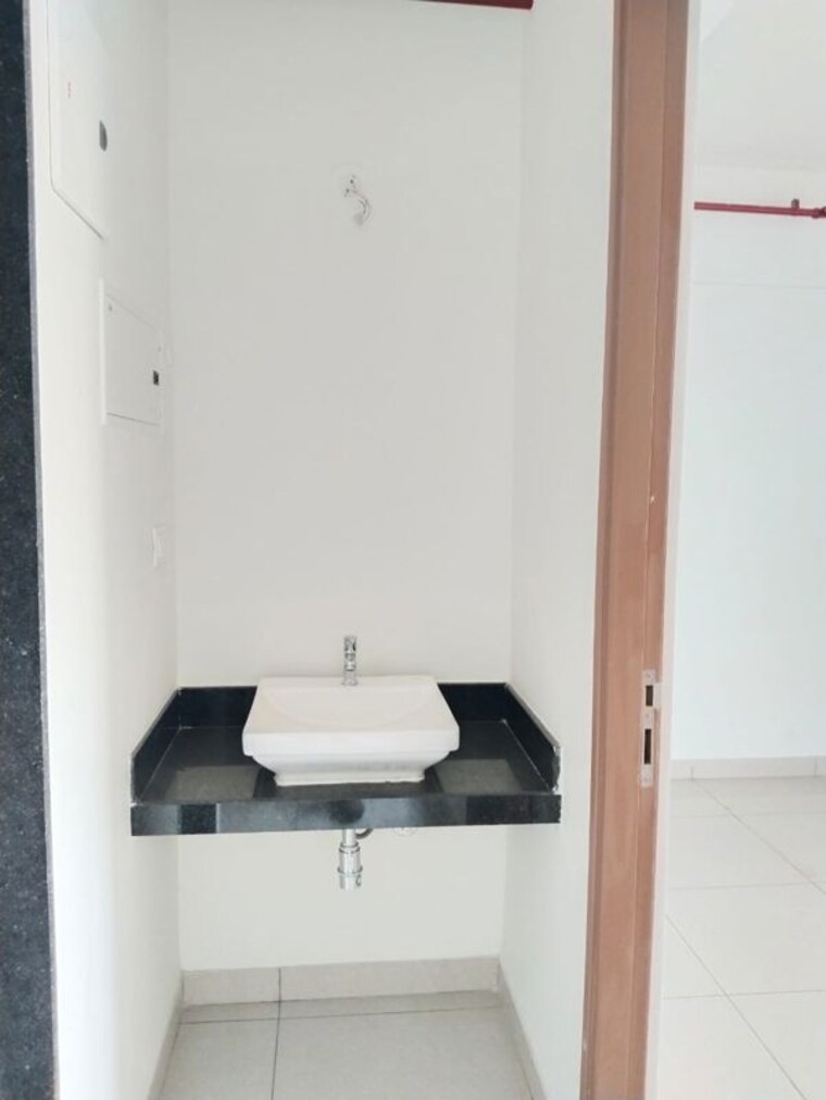 Bathroom, godrej-city-panvel-phase-1 2 Bedroom 1100 Sq.Ft. Apartment In Poyanje Navi Mumbai 10577404