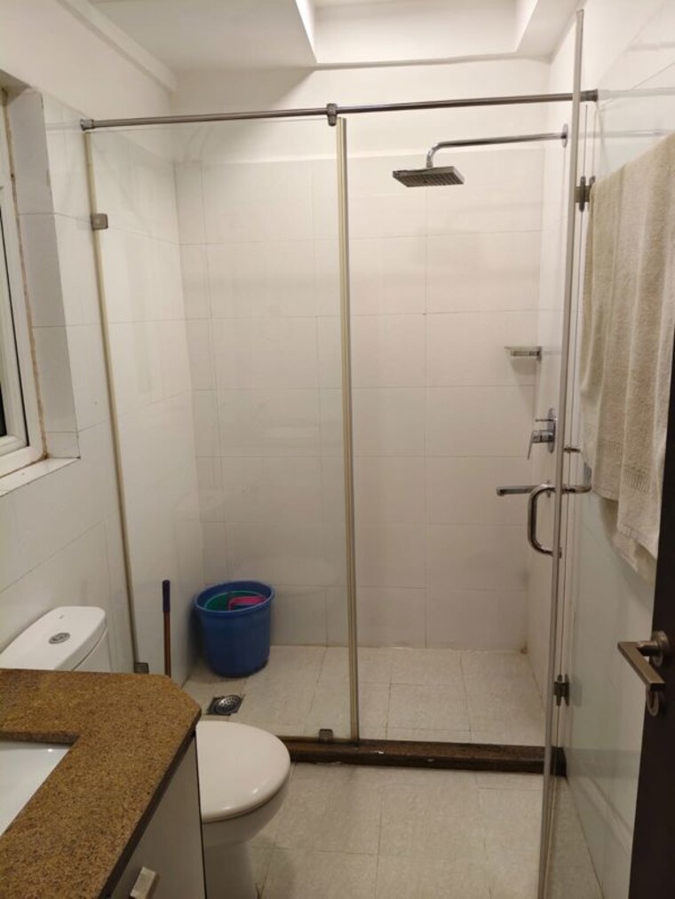 Bathroom, dlf-new-town-heights 3 Bedroom 2145 Sq.Ft. Apartment In Rajarhat New Town Kolkata 10577426