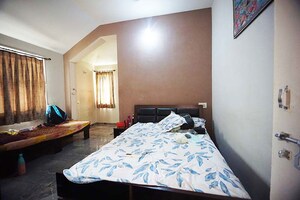 Bedroom in 4 BHK Independent House at Satellite – for Sale