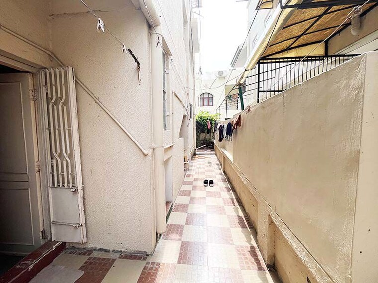 undefined, satellite 4 Bedroom 235 Sq.Yd. Independent House In Satellite Ahmedabad 10577464