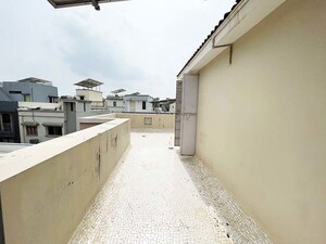 Balcony in 4 BHK Independent House at Satellite – for Sale