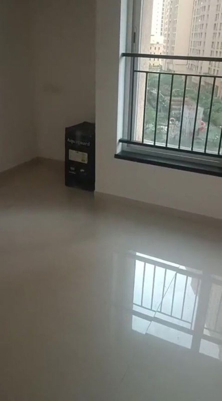 Room, rustomjee-urbania-azziano 2 Bedroom 700 Sq.Ft. Apartment In Thane West Thane 10577475