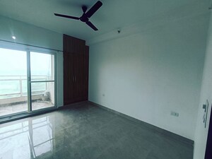 Room in 3 BHK Apartment at Amrapali Riverview, Amrapali Leisure Valley – for Rent