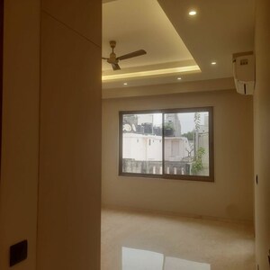 Room in 3 BHK Builder Floor at Greater Kailash ii – for Rent