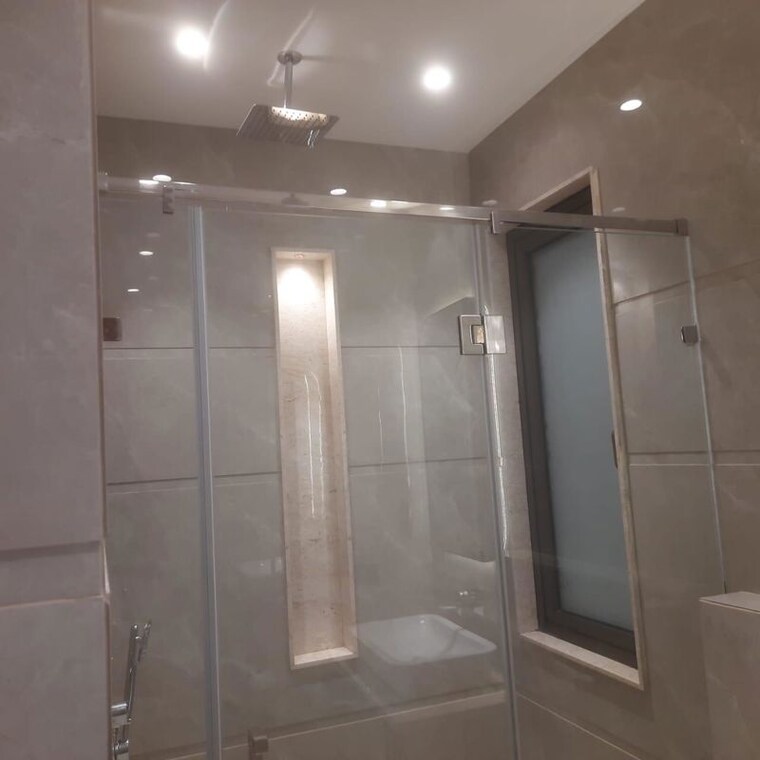 undefined, greater kailash ii 3 Bedroom 250 Sq.Yd. Builder Floor In Greater Kailash ii Delhi 10577481