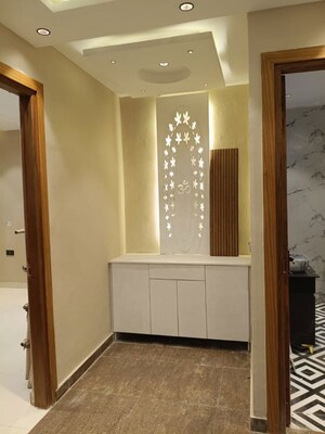 Building Lobby in 3 BHK Builder Floor at BPTP District 3, Sector 85 – for Sale