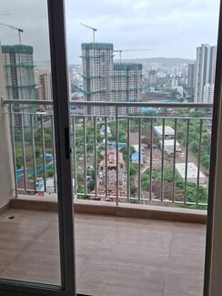 2 BHK Apartment For Sale in Roshan Milestone