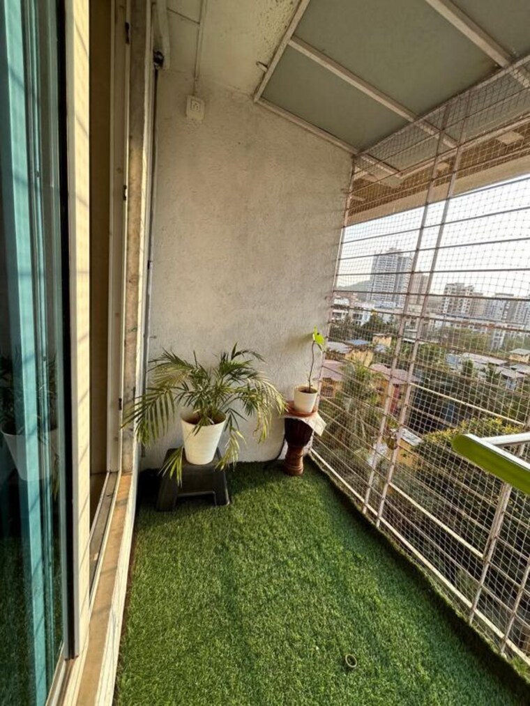 Balcony, hiranandani-woodville 3 Bedroom 1200 Sq.Ft. Apartment In Ghodbunder Road Thane 10577531