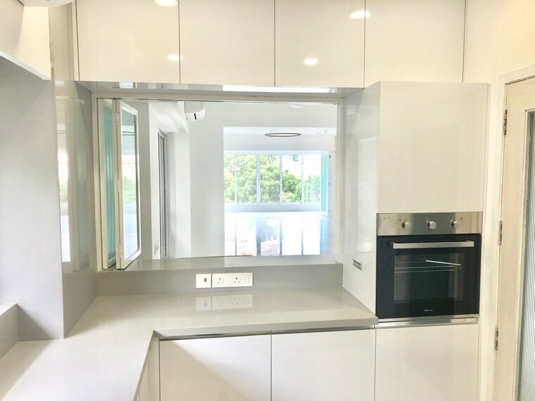 Kitchen, khar west 5 Bedroom 3000 Sq.Ft. Apartment In Khar West Mumbai 10577490