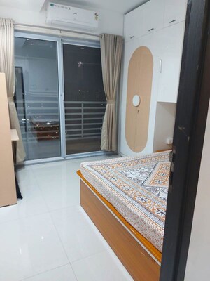 Bedroom in 2 BHK Apartment at Alliance One, Ghansoli – for Rent